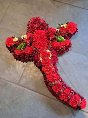 How Kim Creates a Bespoke Dragonfly Funeral Tribute at Kimberleys The Florist