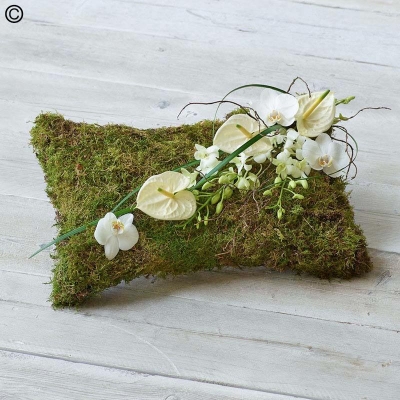 moss covered pillow flower funeral tribute 