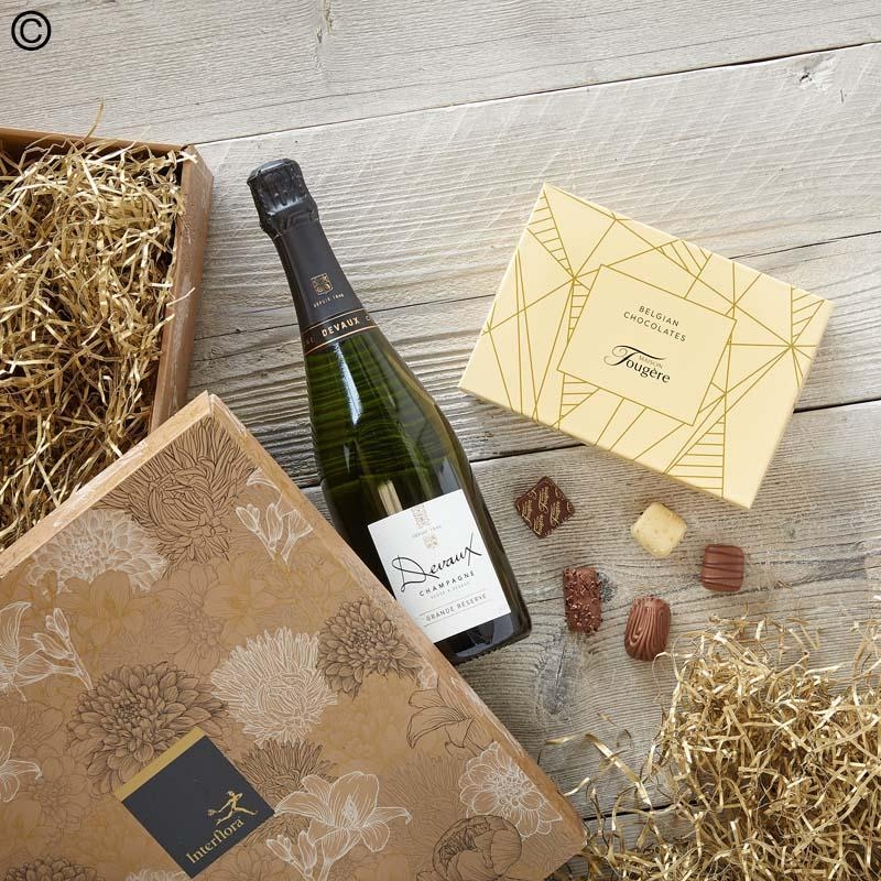 champagne and chocolate gift set