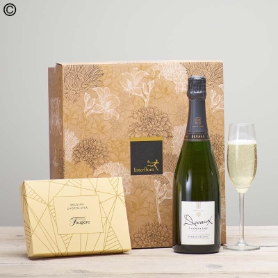 champagne and chocolate gift set