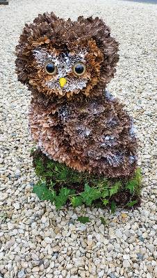 3d owl flower and foliage realistic funeral tribute