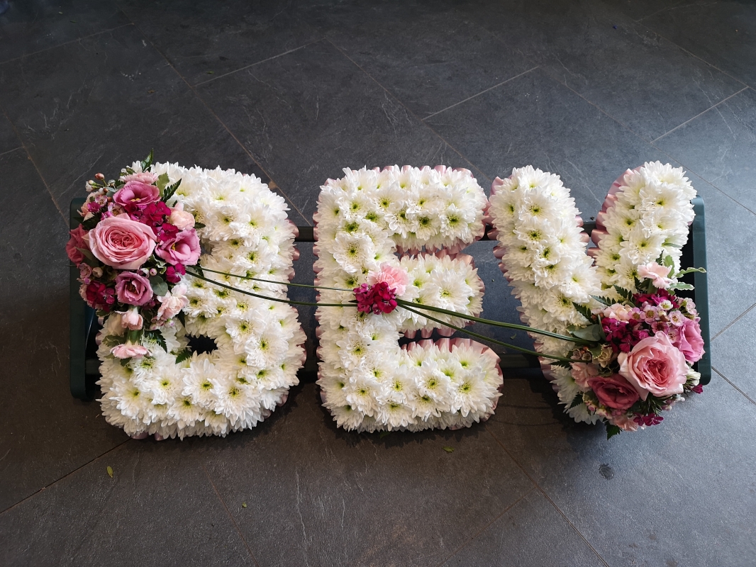 Classic Based Funeral Letters   any name or word