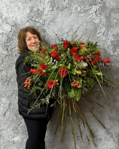 Extra Special Dozen Red Rose Bouquet in a Vase