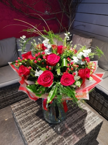 Extra Special Dozen Red Rose Bouquet in a Vase
