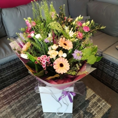 Wild Trending Flower Gift Bag